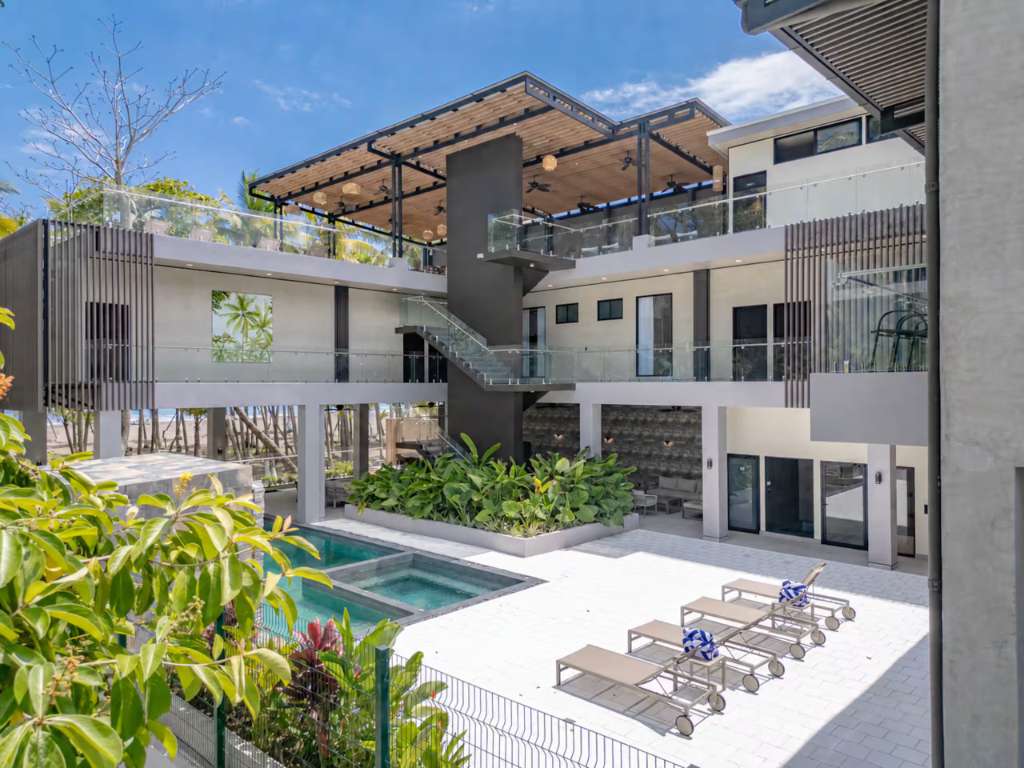 luxury vacation villa central Jaco